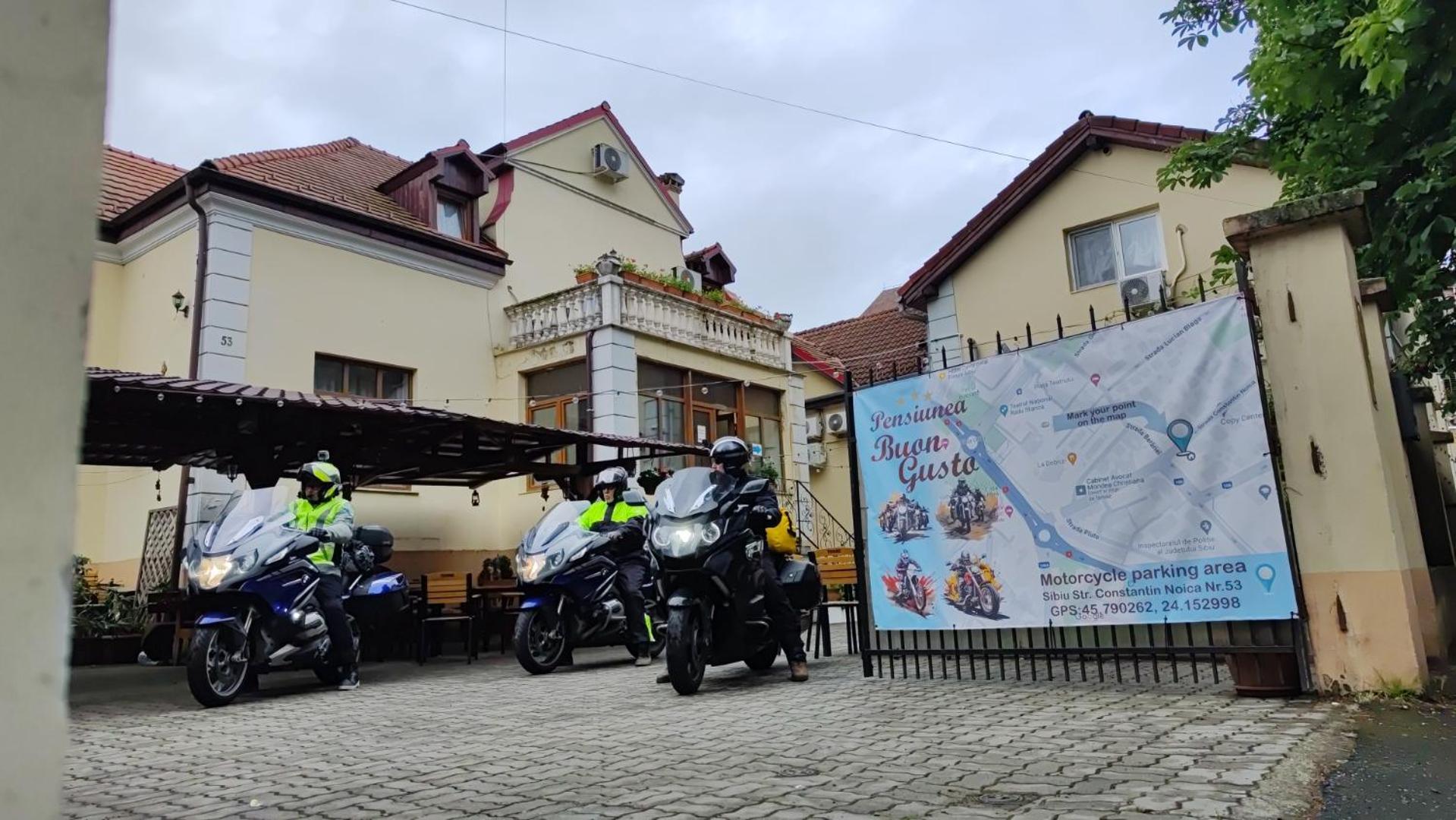 Pensiunea Buon Gusto Sibiu-Motorcyle Friendly,City Center 외부 사진